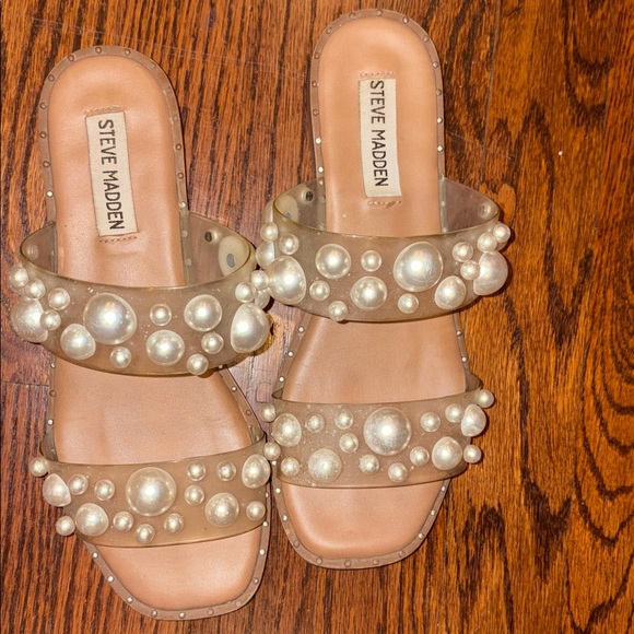 Steve Madden Pearl Embellished Sandals in Tan - Picture 2 of 4